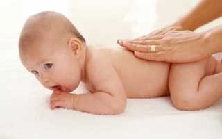 Как правильно выкладывать младенца на живот для профилактики колик